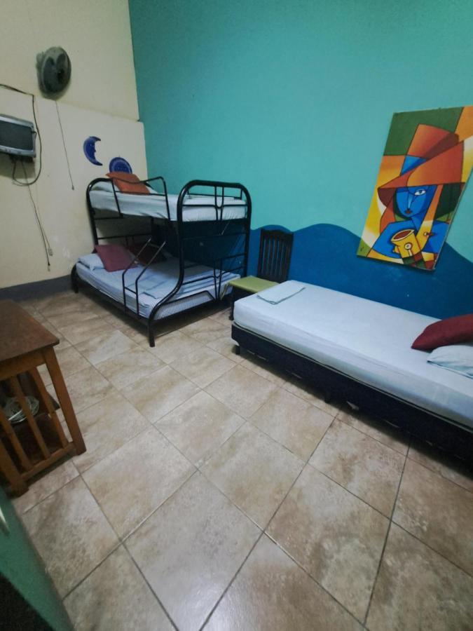 Hostal Mochilas Granada Quarto foto