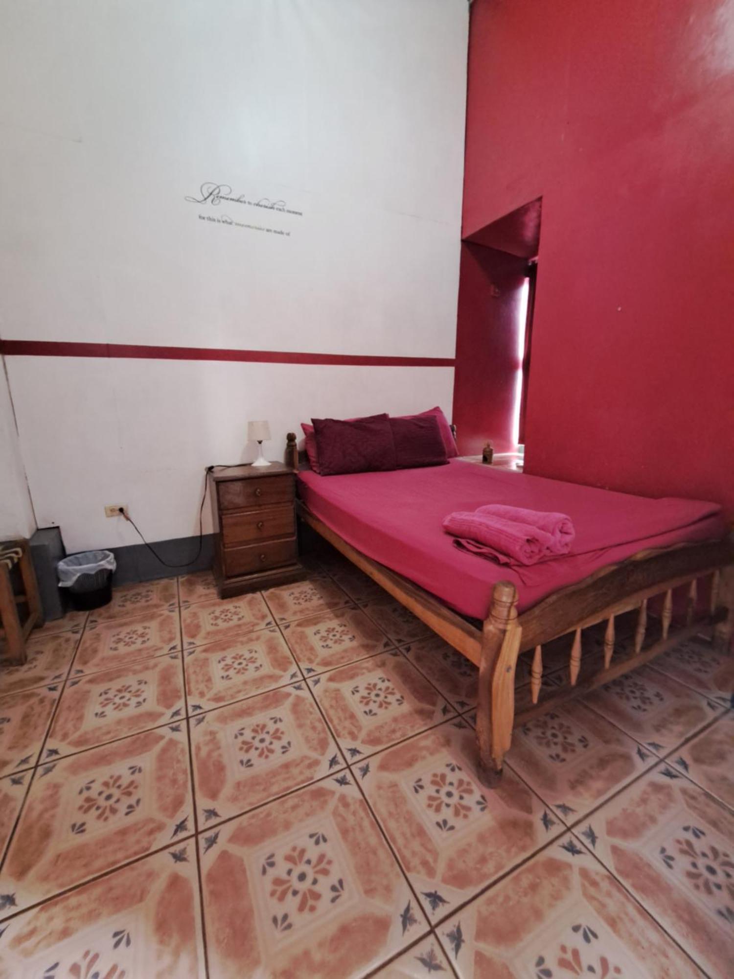Hostal Mochilas Granada Quarto foto